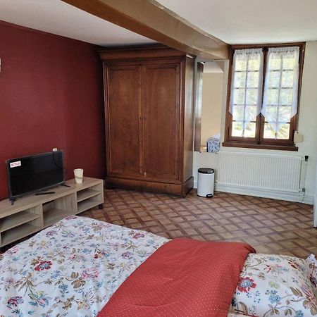 Chambres D'Hotes Chez Claire Беврон-ан-Ож Екстер'єр фото